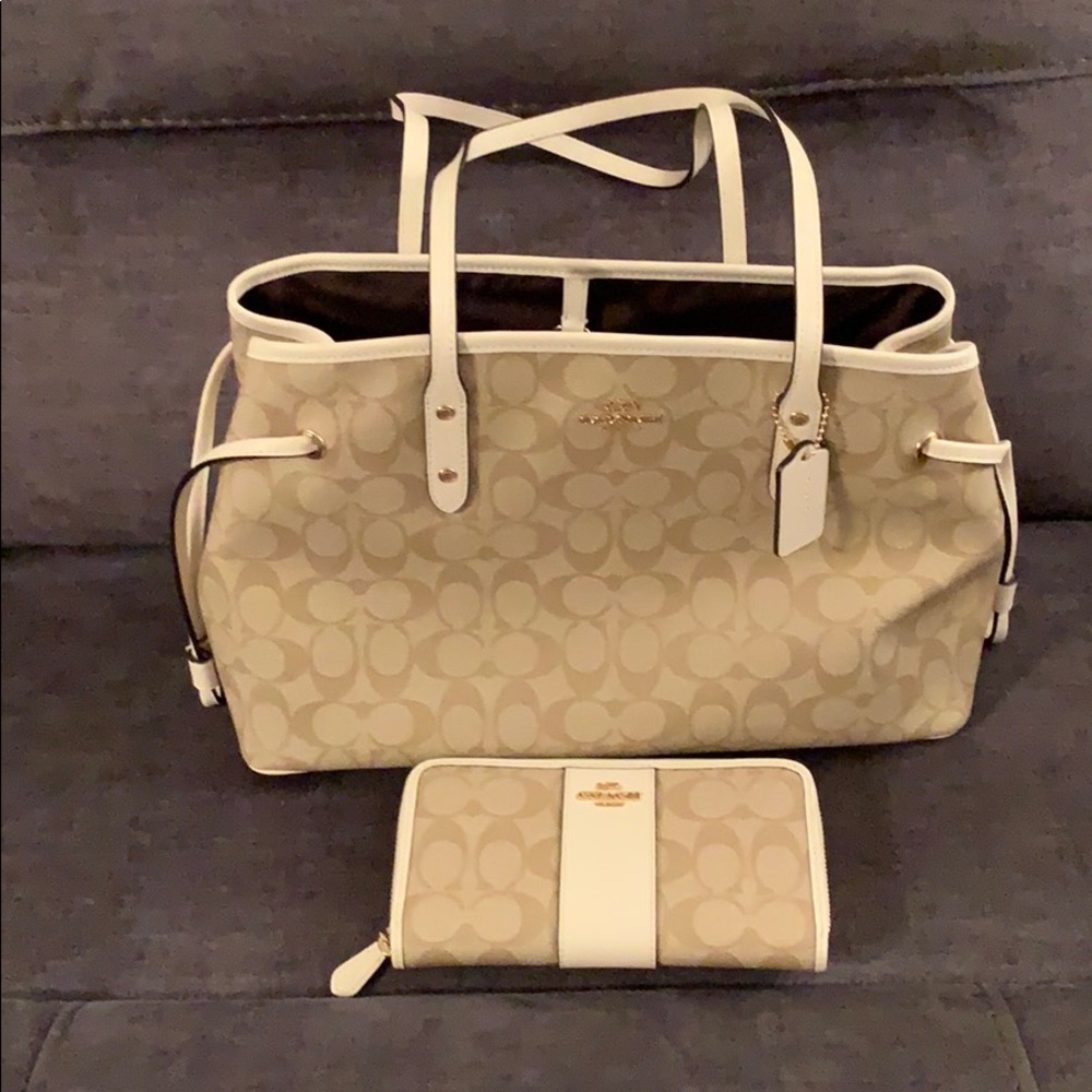 Coach Purse and Wallet Set Brand New